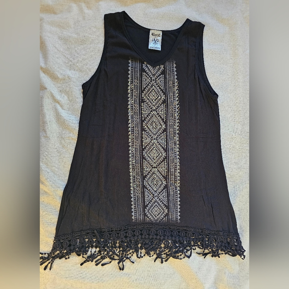 Vocal Women's Black Sleeveless Fringe Rhinestone Tunic Blouse XL Made in the USA - Picture 3 of 8
